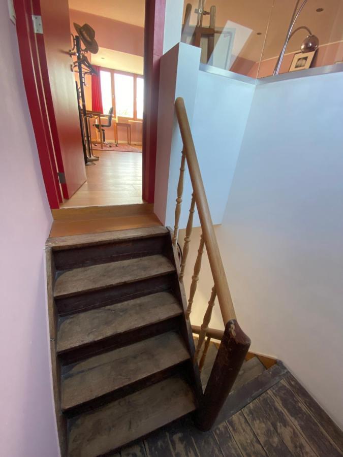 Artist's Loft 3*